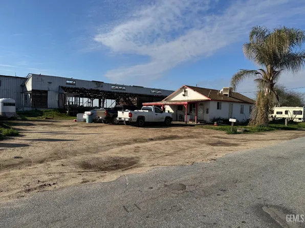 18487 Avenue 4, Delano, CA 93215