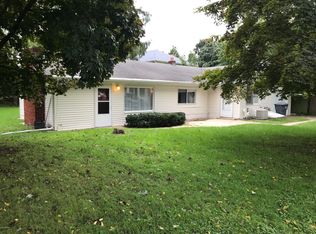 2912 Niles Rd, Saint Joseph, MI 49085