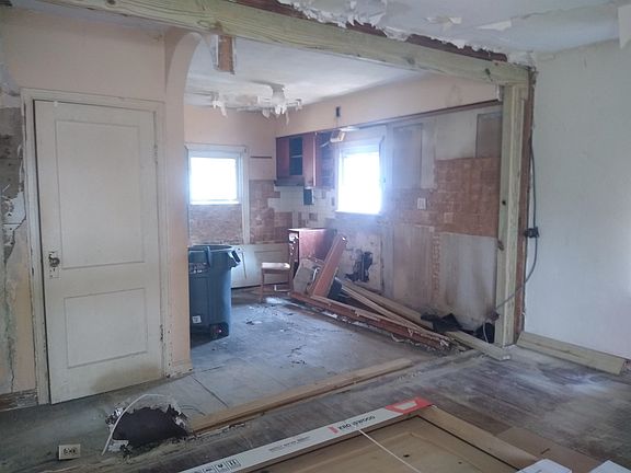 3rd image of 1515 Michigan Ave