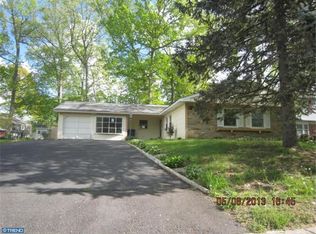 49 Eden Rock Ln, Willingboro, NJ 08046
