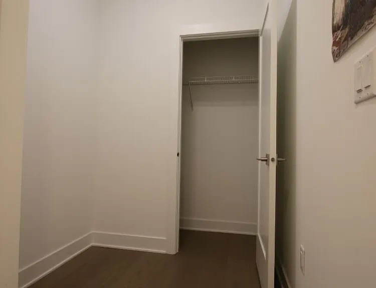 1 Swenson St — Photo 11