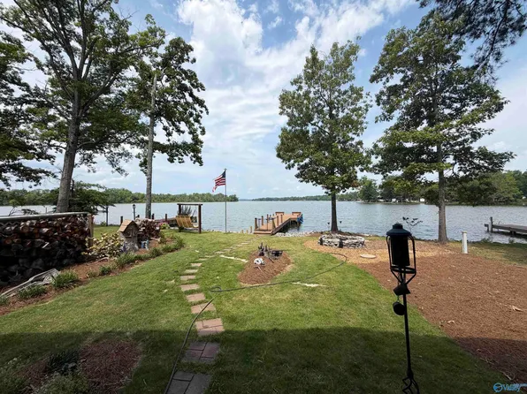 5890 Kelly St, Cedar Bluff, AL 35959