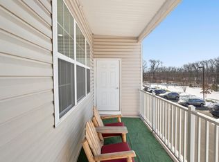 1 Possumtown Rd #228, Piscataway, NJ 08854