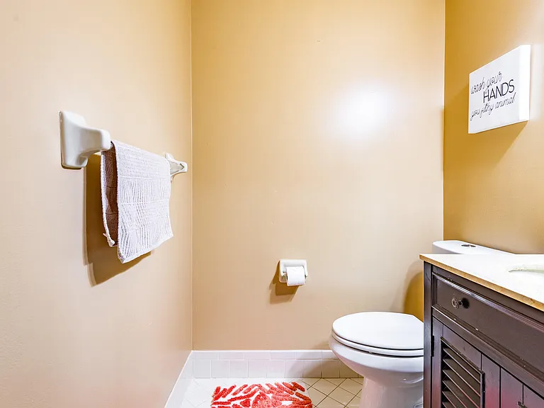 740 SE 1st Way #101 — Photo 15