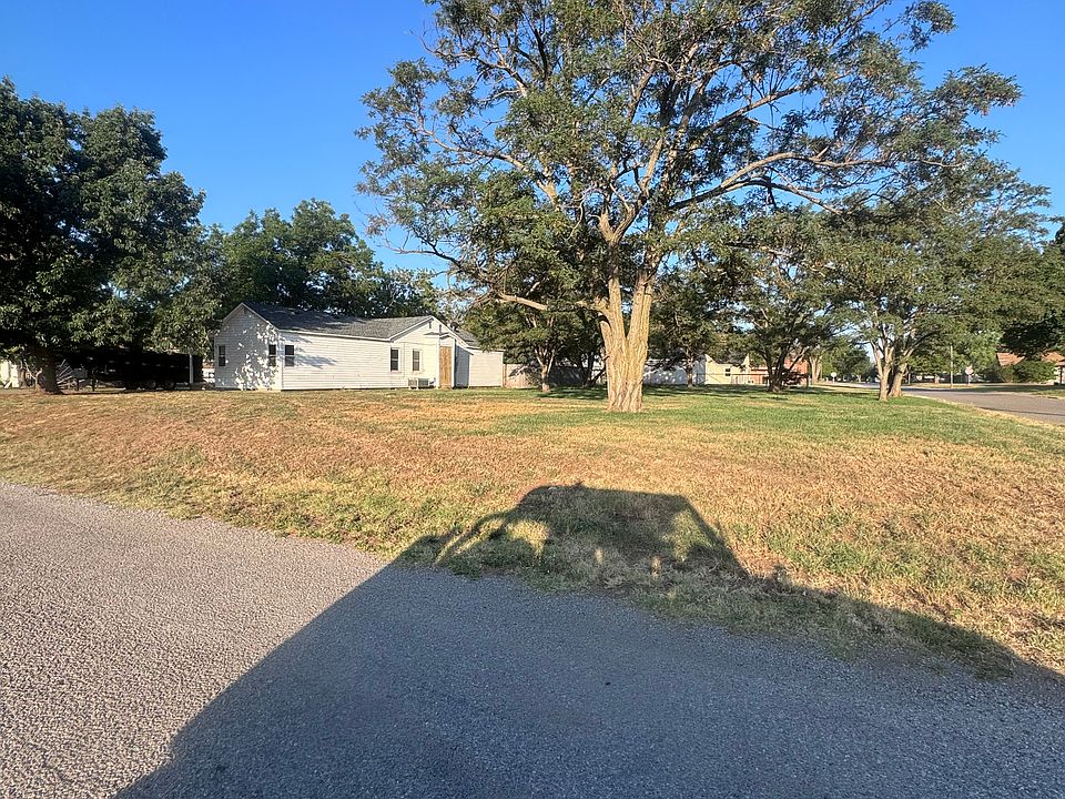1st image of 411 N Forrest Ave