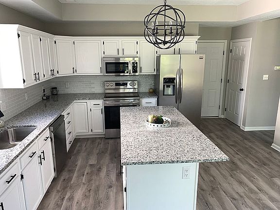5th image of 2236 Market Garden Ln