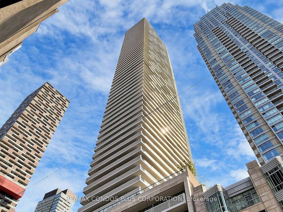 1st image of 2221 Yonge St #506