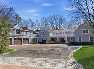 395 W Neck Road, Lloyd Harbor, NY 11743