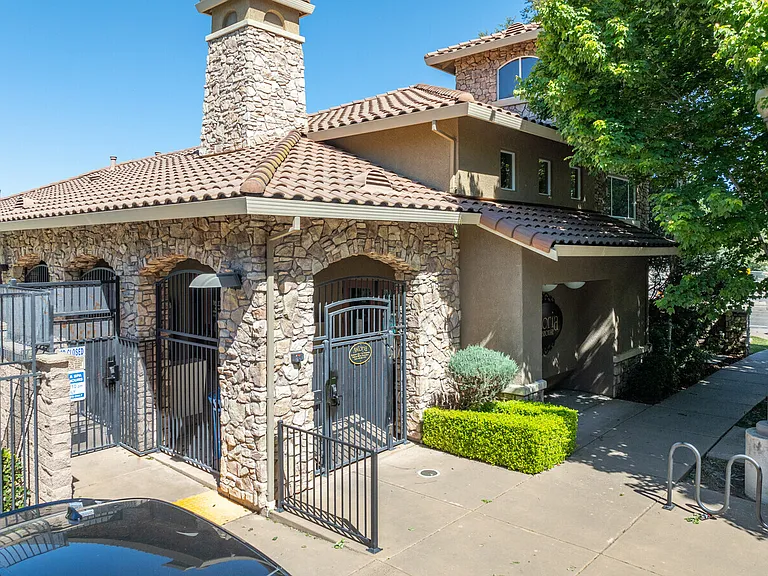 2580 W El Camino Ave #6101 — Photo 37