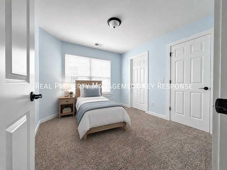 213 Emmett Dr — Photo 16
