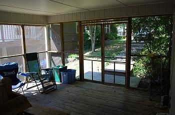 2nd image of 722 Mount Vernon Ave