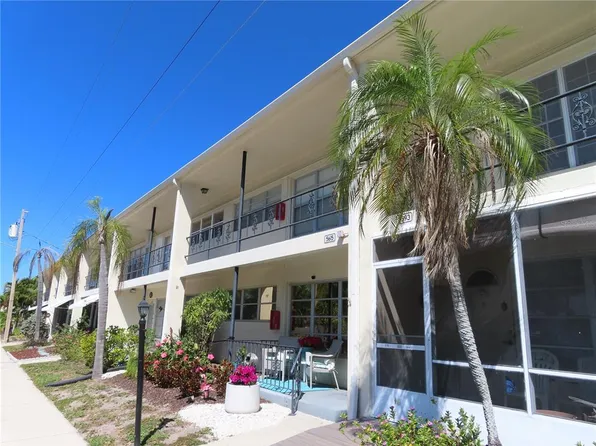 5615 40th Ave N APT 413, Kenneth City, FL 33709
