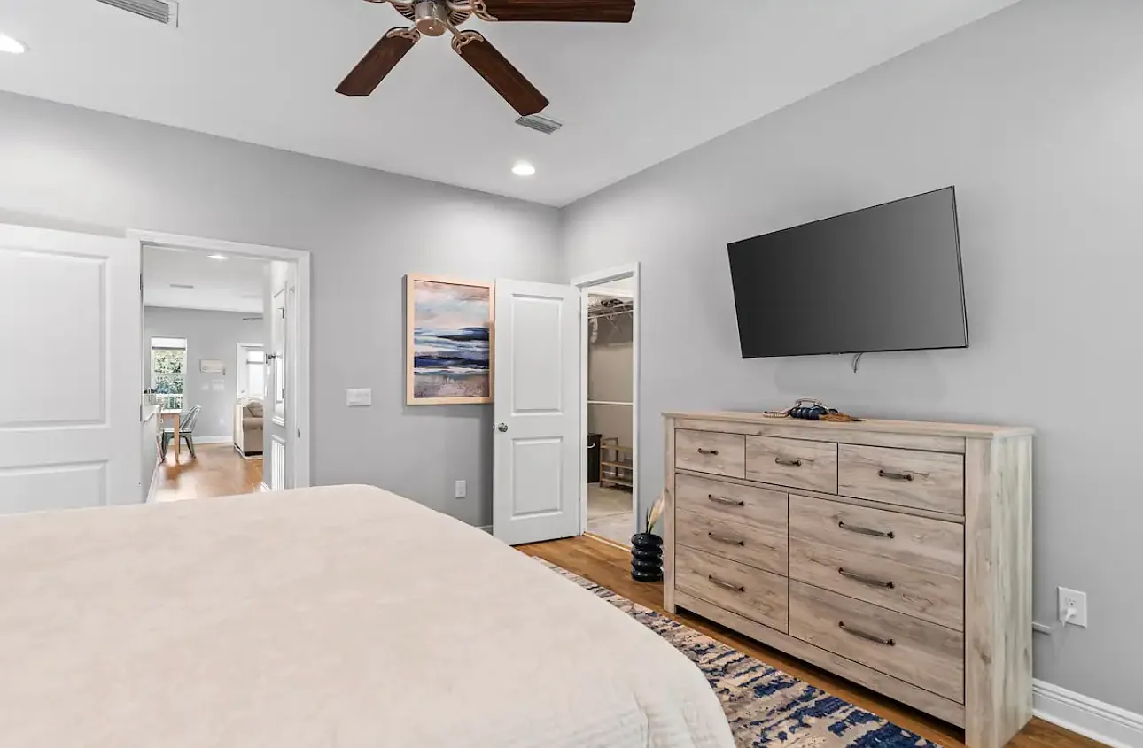 3 bed, 1661 sqft, $3,000 — Photo 3
