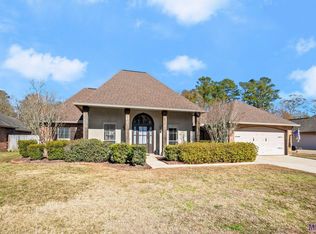 14193 Twelve Oaks Dr, Walker, LA 70785