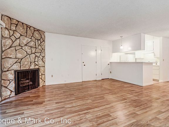 5th image of 230 Pacific St APT 106