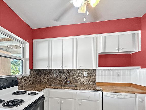 4th image of 1724 NE 16th Terrace