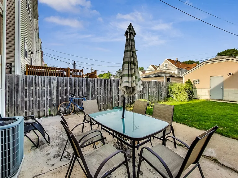 2719 N Ridgeway Ave #1 — Photo 21