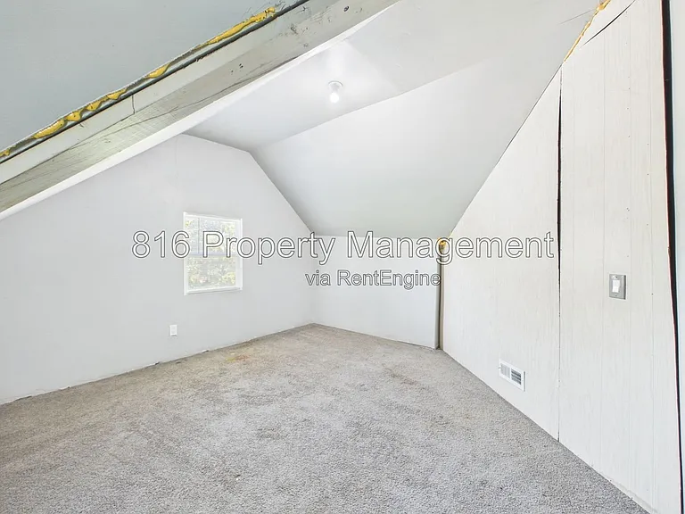 1256 Pennsylvania Ave — Photo 29