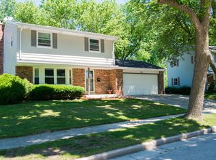 2164 Empire Dr, Waukesha, WI 53186