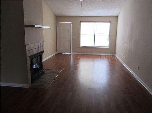 3rd image of 201 Lovell Ln