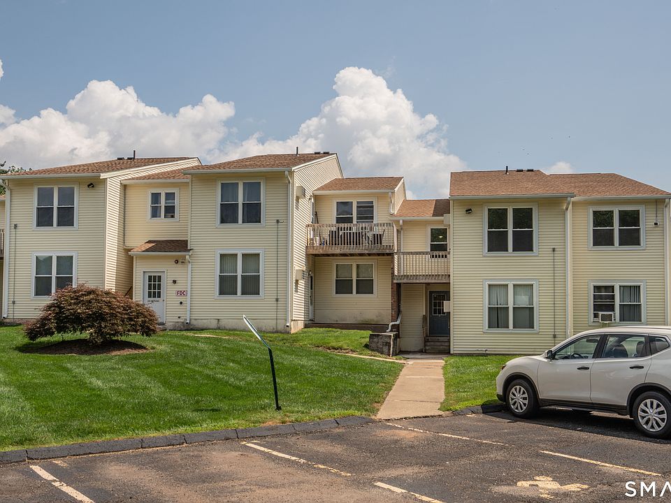 1st image of 949 Pleasant Valley Road #6-11