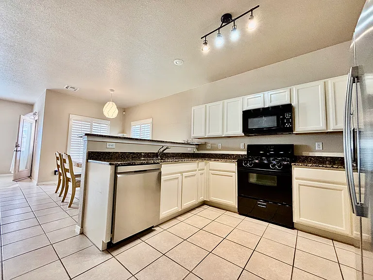 5810 Redstone Mesa Ct — Photo 8