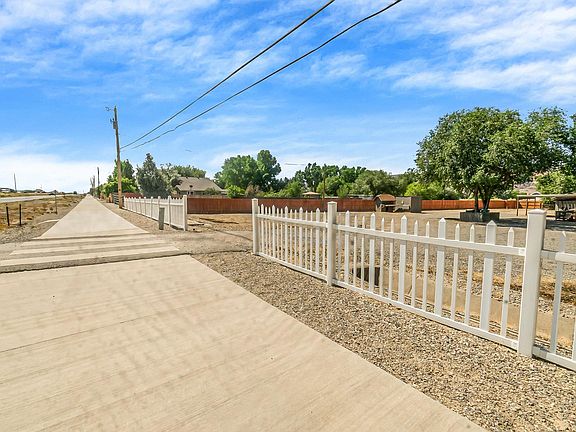 3rd image of 1008 Frontage Rd