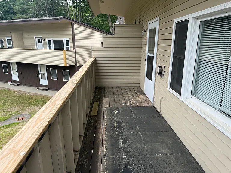 Temple Ave — Photo 10