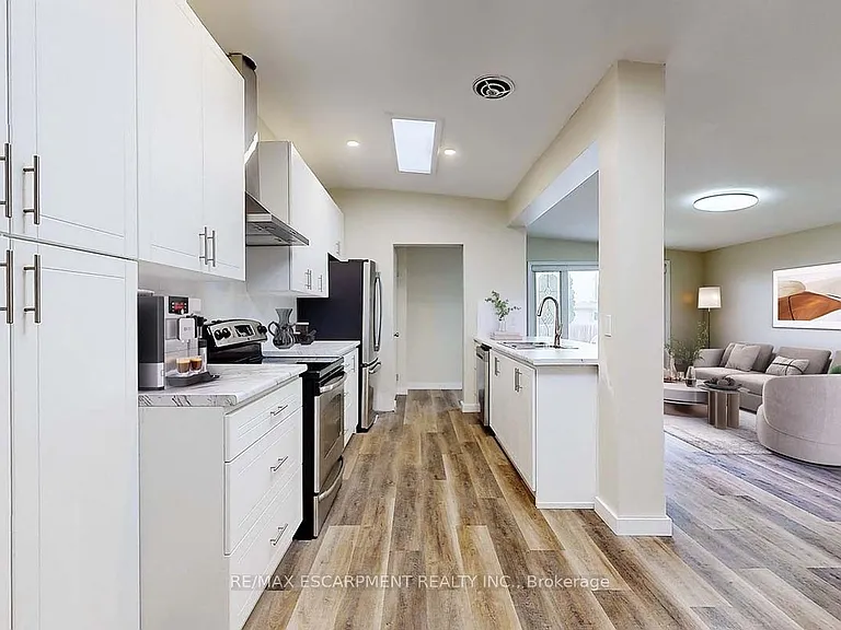 65 Fielding Cres #UPPER — Photo 6