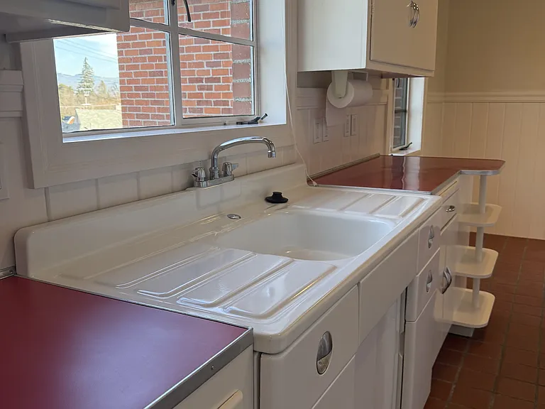 Renovated 40-50's style kitchen