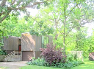 726 N 11th St, Forest City, IA 50436