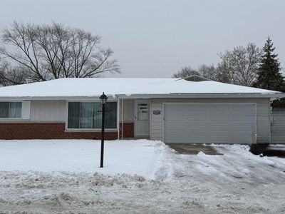 2626 S Daycor Dr, Peoria, IL, 61607