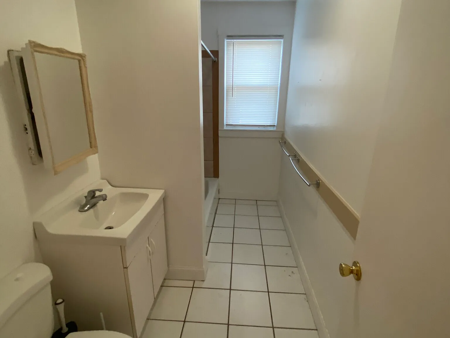 4 bed, 1400 sqft, $4,000 — Photo 4