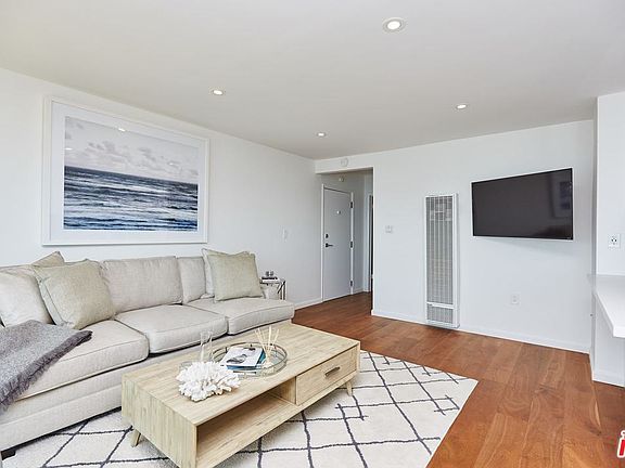3rd image of 20747 Pacific Coast Hwy APT 7
