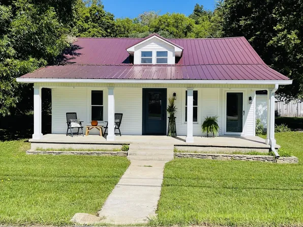 4098 Hampshire Pike, Hampshire, TN 38461