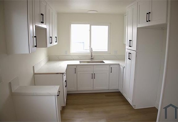 4th image of 17420 Downey Ave #6