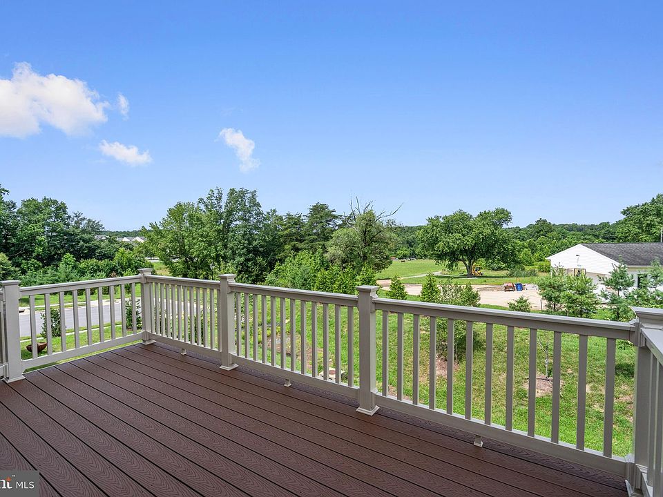 2nd image of 7912 N Gladden Farm Way