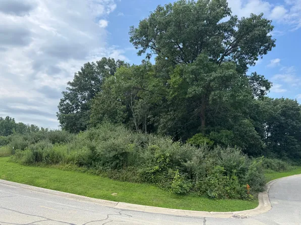 707 Ketill Trl, Crown Point, IN 46307
