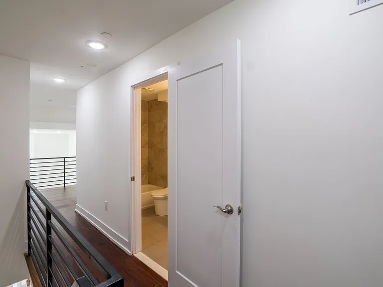 1220 Lecount St #A — Photo 16