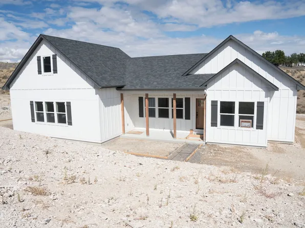 1164 Smith Dr, Vale, OR 97918