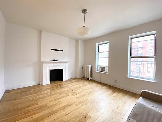 Rented by Bruma Realty LLC | media 1