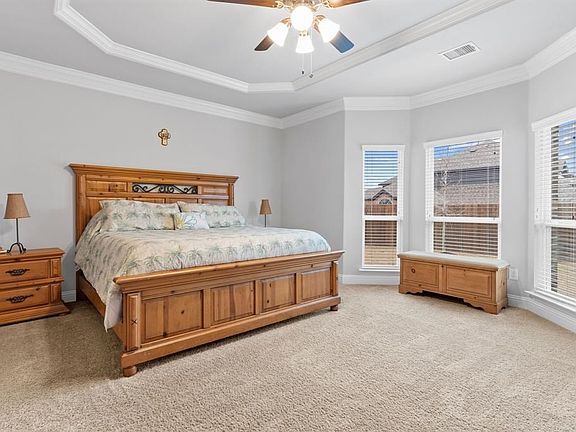 5th image of 1224 Putman Dr