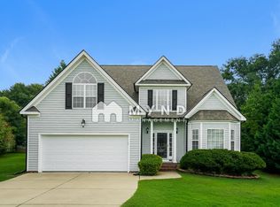 8100 Hartwood Glen Cir, Willow Spring, NC 27592