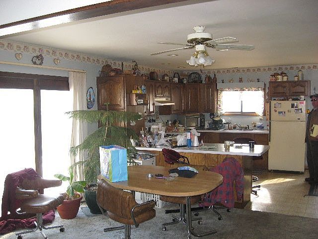2nd image of S1451 White Flagg Ln
