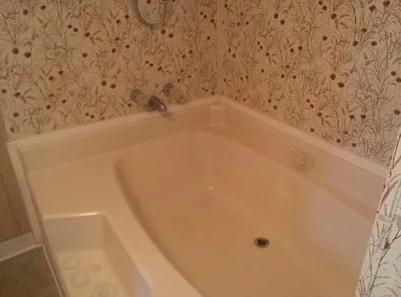 Large soaking tub and shower combo! So Spa Like!