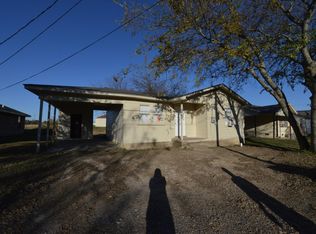 721 Perry Ave, Waxahachie, TX 75165