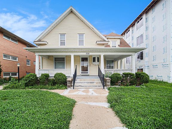 2nd image of 1519 F St APT 3