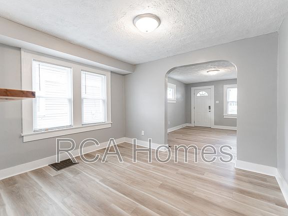 4th image of 1423 N Olney St