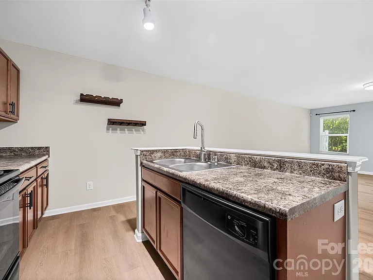 9612 Brackenview Ct — Photo 12