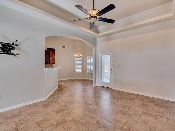 5th image of 7413 Gulf Creek Dr